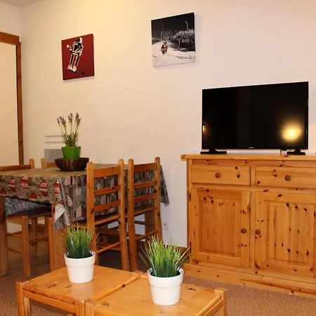 L'horizon Blanc - 2 Pieces Pour 4 Personnes Mae-8194 * Le Devoluy